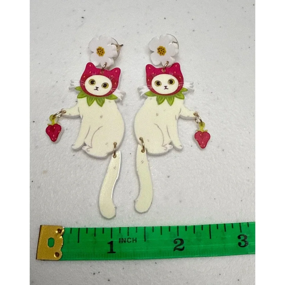 Strawberry articulated whimsical kawaii‎ kitty Cat dangle drop Earrings - Kitten